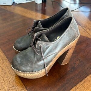 Freebird by Steven platform shoe